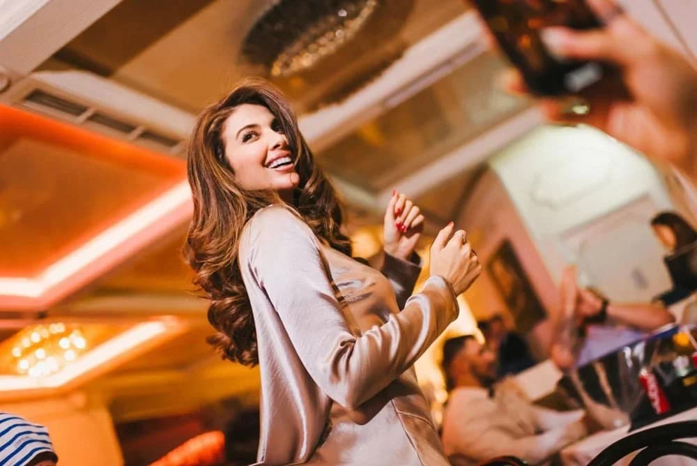 Looking for the hottest spots to meet singles in Dubai?