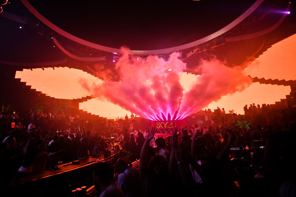 Dubai's nightclubs offer an exciting and diverse nightlife experience